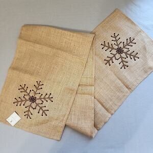 Beaded Snowflake Table Runner Winter Christmas 16in x 72in Jute Rustic Natural
